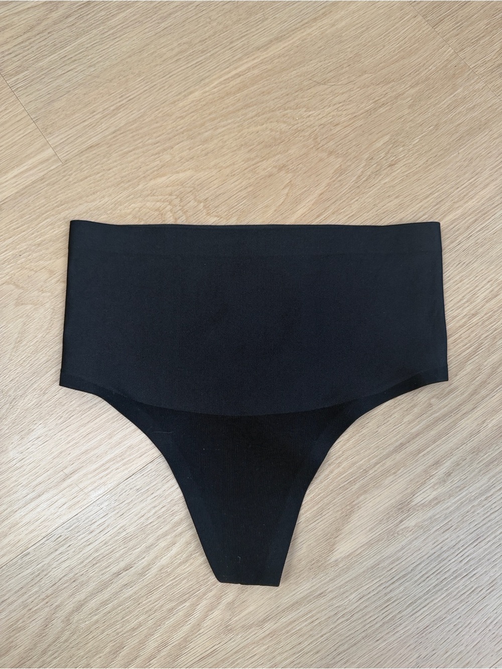 Victoria’s Secret High Waisted Shaper Thong Panty XS